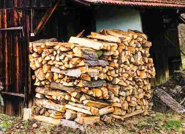Bauernhaus kaufen Rangendingen mit Holzstand Bauernhaus kaufen Rangendingen mit Holzstand
