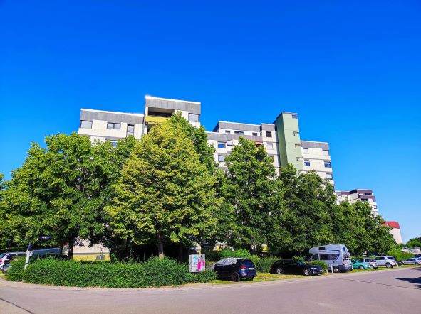 3-Zimmer-Hochhaus-Wohnung zu vermieten Immobilien Rottenburg: 3-Zimmer-Hochhaus-Wohnung zu vermieten